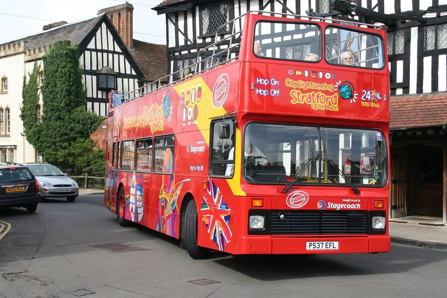 Stratford-upon-Avon:City Sightseeing Hop-On Hop-Off Bus Tour - Stop 1: Bridge Foot and the Visitor Information Centre