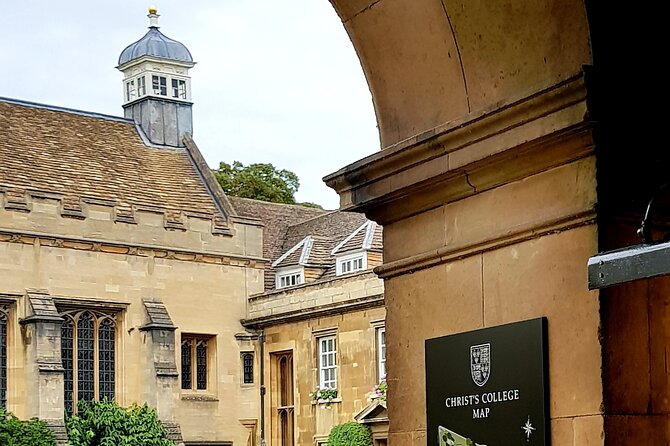 Tangential Cambridge: Group Walking Tour of Sights and Highlights - The Mathematical Bridge and stories of the River Cam