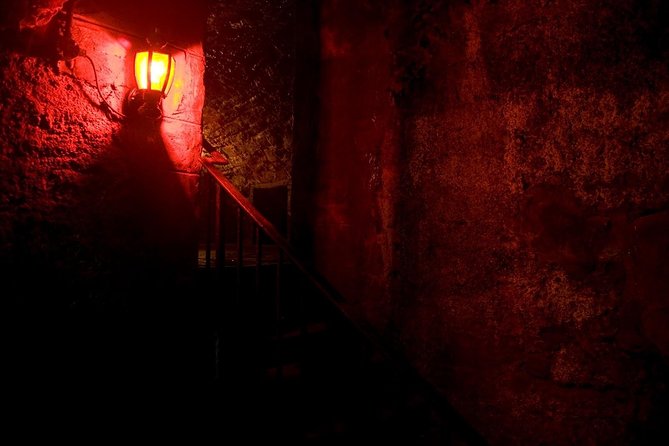 Terror Walking Tour in Edinburgh - Stories of ghosts, witches, and old crimes