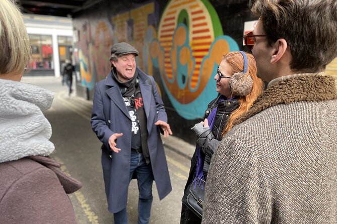 The Great British Rock and Roll Walking Tour - What the guides add to the experience