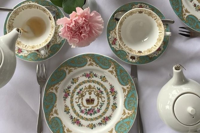 The Kensington Palace Gardens Royal High Tea - The Guides Make the History Come Alive