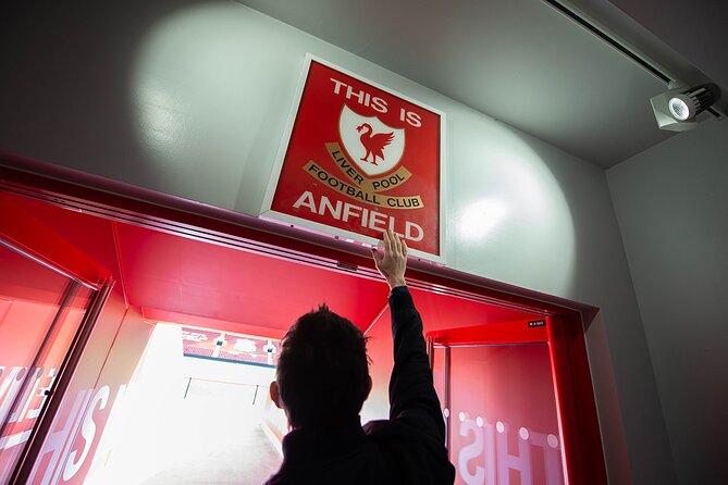 The LFC Stadium Tour - Inside the home dressing room
