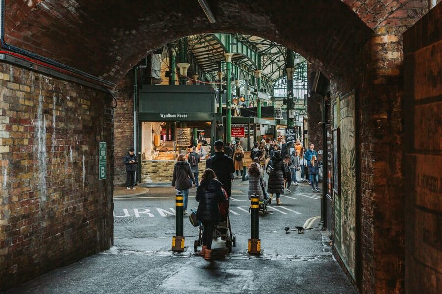 The most complete and exclusive Harry Potter tour in London - Leadenhall Market and the City of London