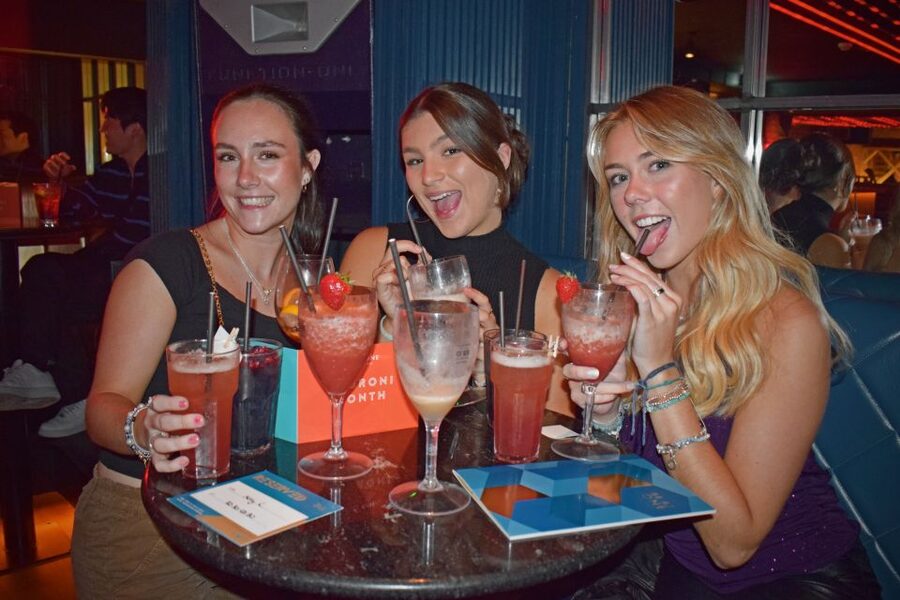 The Original Shoreditch Pub Crawl London - Photos, dress rules, and what to bring
