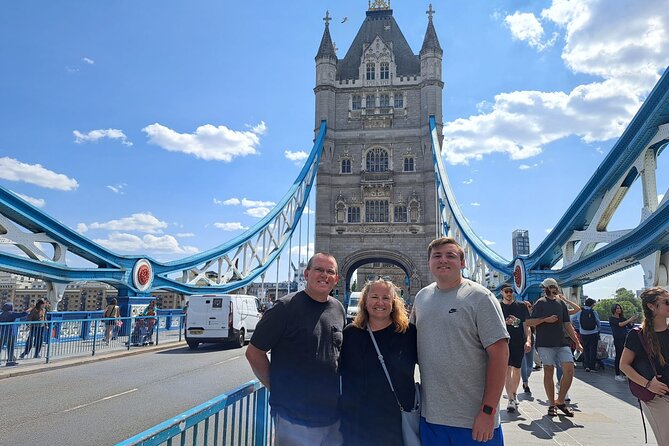 The Premier Classic London: Private 4-Hour Tour in a Black Cab - Trafalgar Square, Piccadilly Circus, and the West End