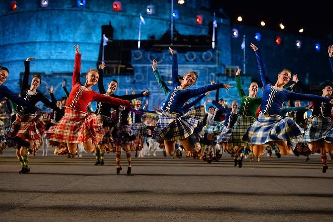 The Royal Military Tattoo Edinburgh City Tour Rosslyn Chapel and Dinner - How the private guide changes the day