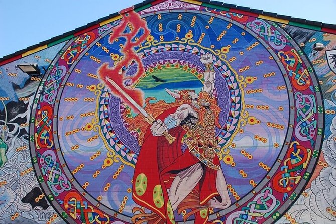 The Troubles and iconic award winning taxi 2hr private cab tour - Bobby Sands mural and Falls Road