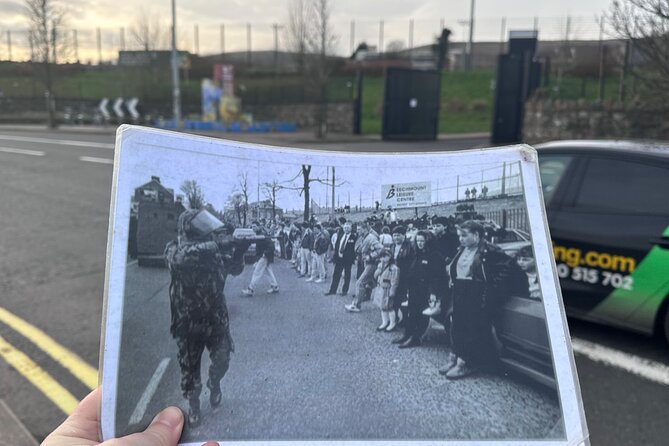 The Troubles and iconic award winning taxi 2hr private cab tour - Falls Road Library and the hunger strike