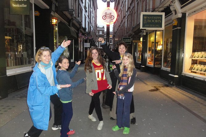 Tour for Muggles The Ultimate Harry Potter Walking Tour in London - Shakespeare’s Globe and the Potter literary link