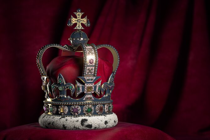 Tower of London: Crown Jewels & Beefeater Opening Ceremony - The White Tower and the medieval wards