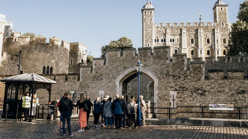 Tower of London Tour with Crown Jewels, plus River Cruise - The Jewel House and 23,000 stones