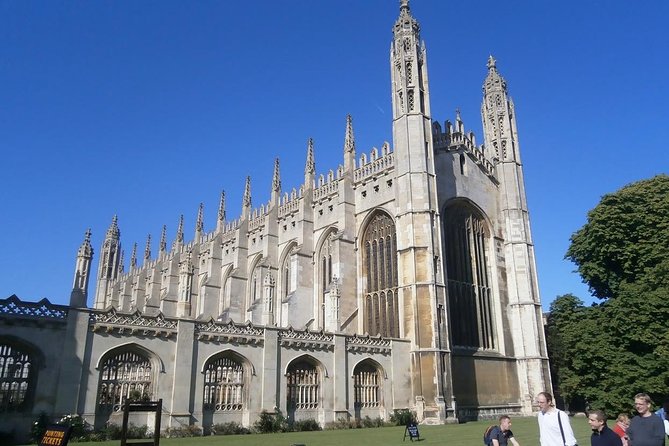 Walking Tour of Cambridge - The University of Cambridge, Seen from the Streets