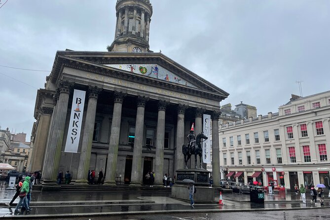 Walking Tour of Glasgow - What the actor-guides add
