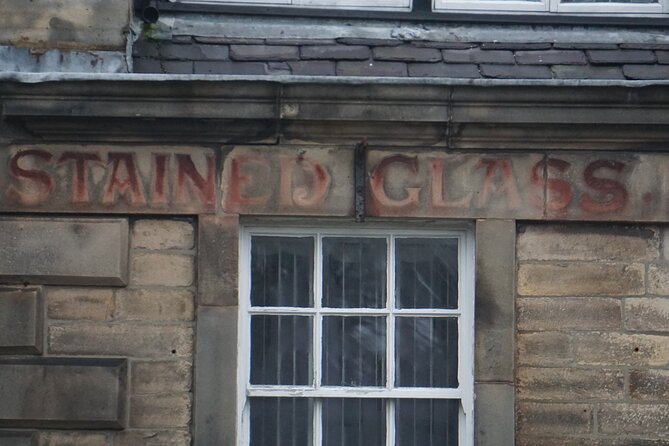 Walking tour of Lancaster - Execution Slavery Industry - Dalton Square and the first murder solved by forensic science
