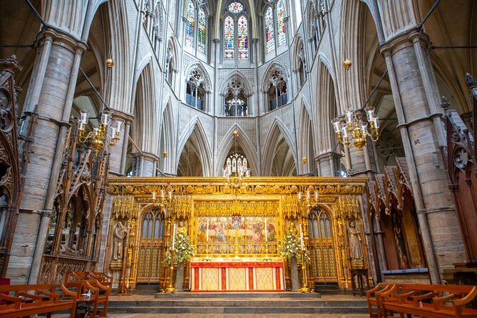Walking Tour of London Westminster Abbey, Big Ben, Buckingham - The three-hour Abbey choice: ceremony instead of guided commentary