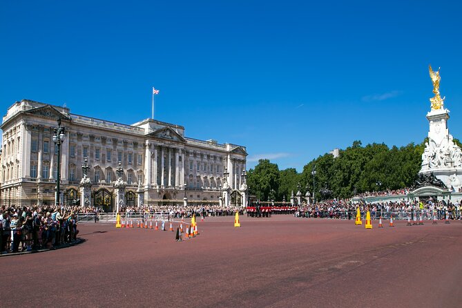 Walking Tour of London Westminster Abbey, Big Ben, Buckingham - St Margaret’s Church and the streets of Westminster