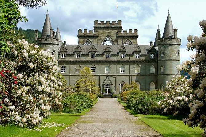 West Highlands, Lochs and Castles Day Tour Including Admission - The guide turns driving time into part of the tour