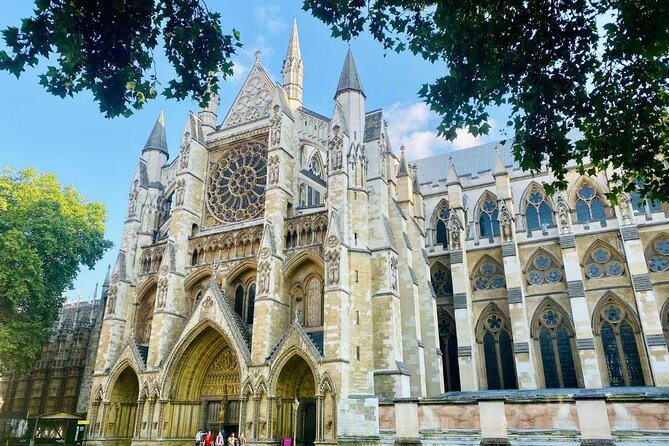 Westminster Guided Walking Tour with Abbey Entry - Buckingham Palace and the Changing of the Guard