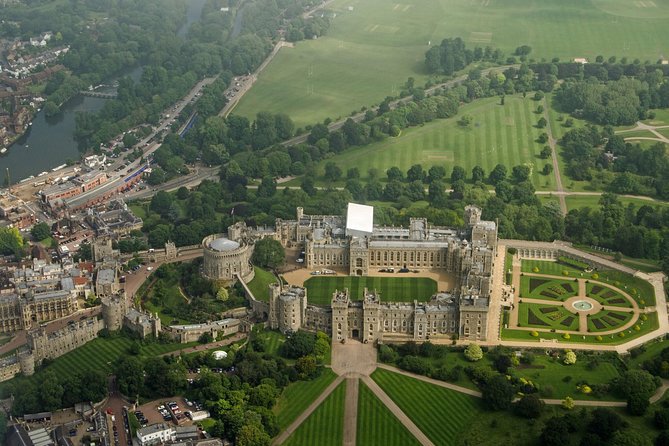 Windsor Castle, Stonehenge and Oxford Day Guided Tour from London - Oxford on foot, with less time than you may want