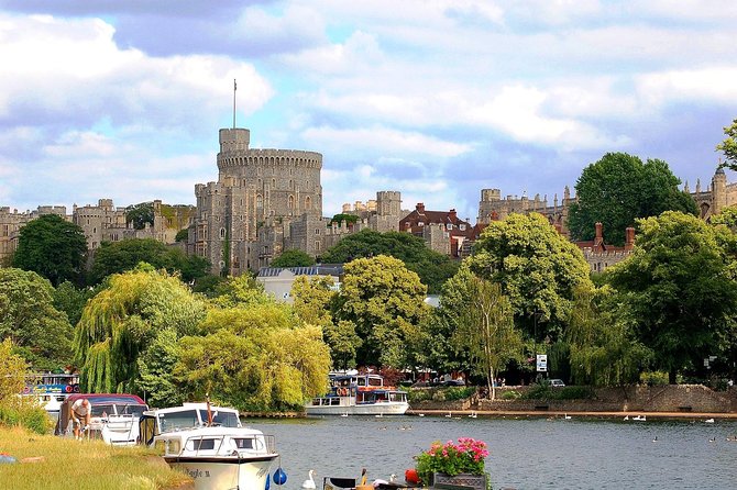 Windsor, Stonehenge and Bath Day Trip from London Spanish - Bath: the best place to slow down, but you cannot