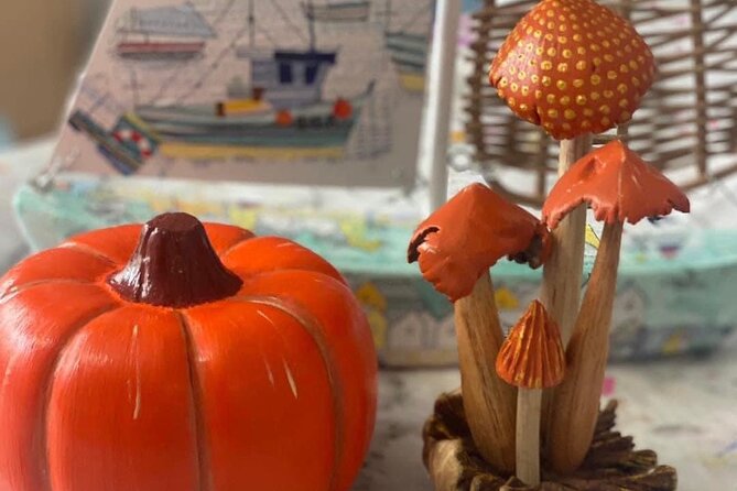 Wooden Duck Painting or Pottery Painting-Take item home same day - A closer look at the 2.5-hour session