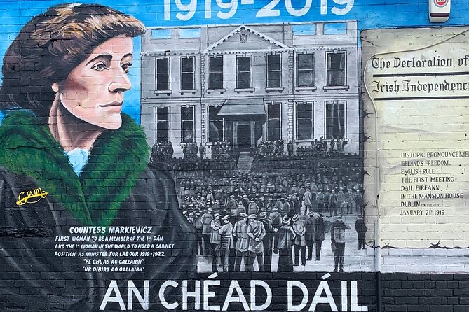 World Famous Belfast City Centre Black Cab/Taxi Tour 2 Hours - Clonard Monastery and the peace talks