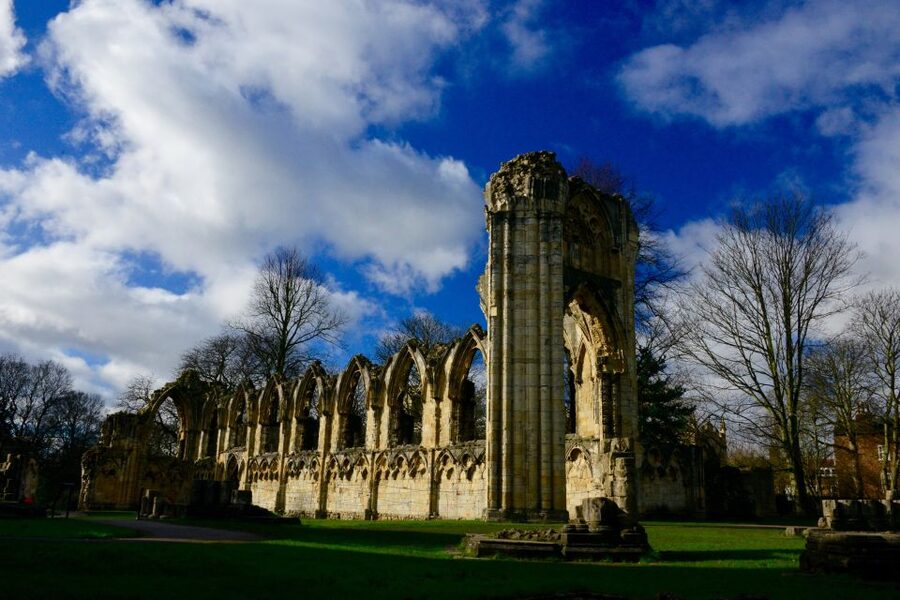 York: City Highlights Small Group Walking Tour - A story-led tour rather than a list of dates