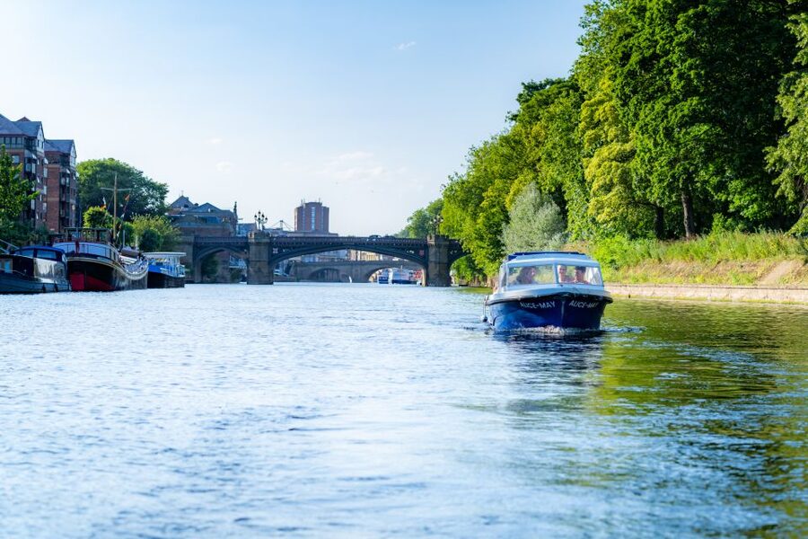 York: Self-Steer Boat Rental - Following the Ouse through central York