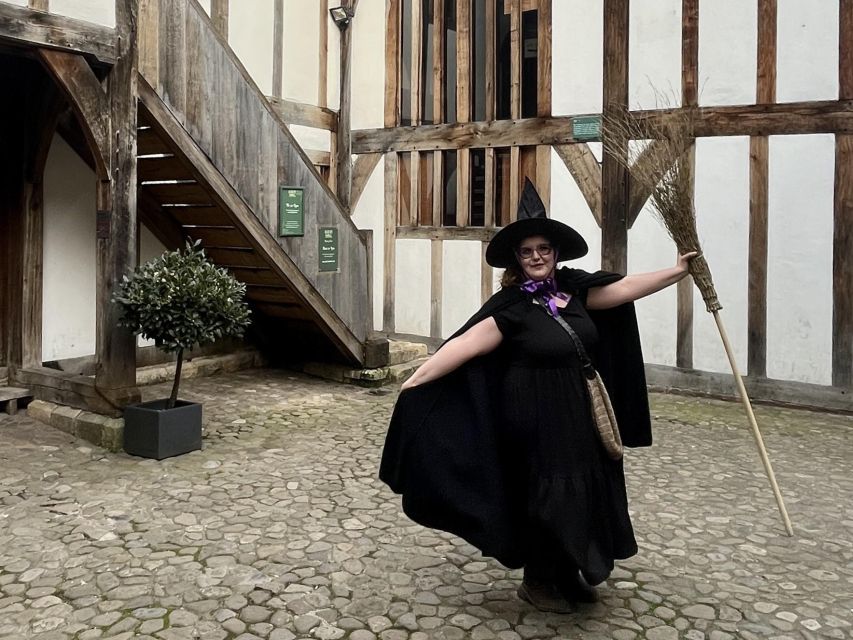 York: Witches and History Old Town Walking Tour - Barley Hall, Bookbinders Alley, and overlooked York